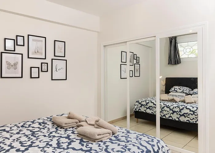 Fabulous Sea View Apartment